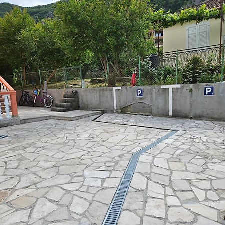 Apartment Vento Di Bocche III Kotor Exteriör bild